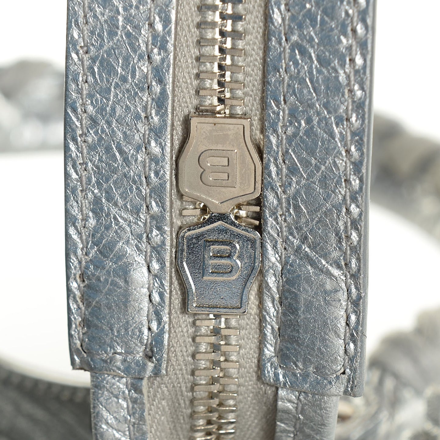 Agneau Giant 12 Silver Hardware Mini City Gris Aluminum