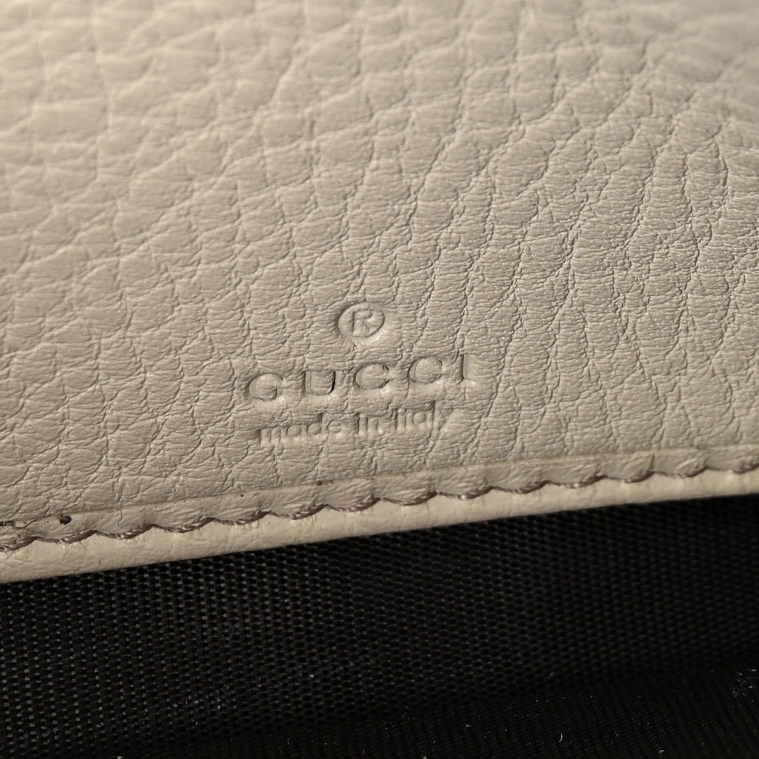 Gucci Pebbled Calfskin Large Soho Continental Wallet Off White 6 of 8