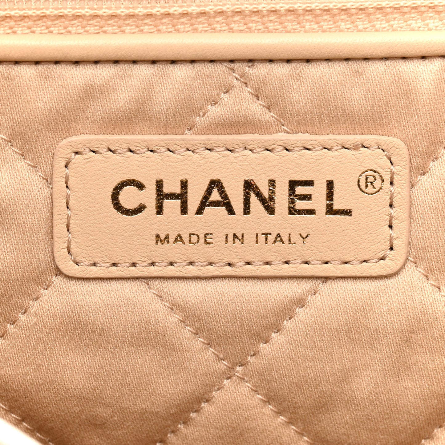 Shiny Calfskin Quilted Small Chanel 22 White