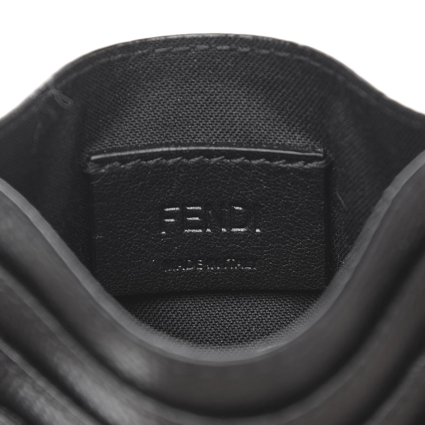 Vitello Cruise F is Fendi Card Holder Black
