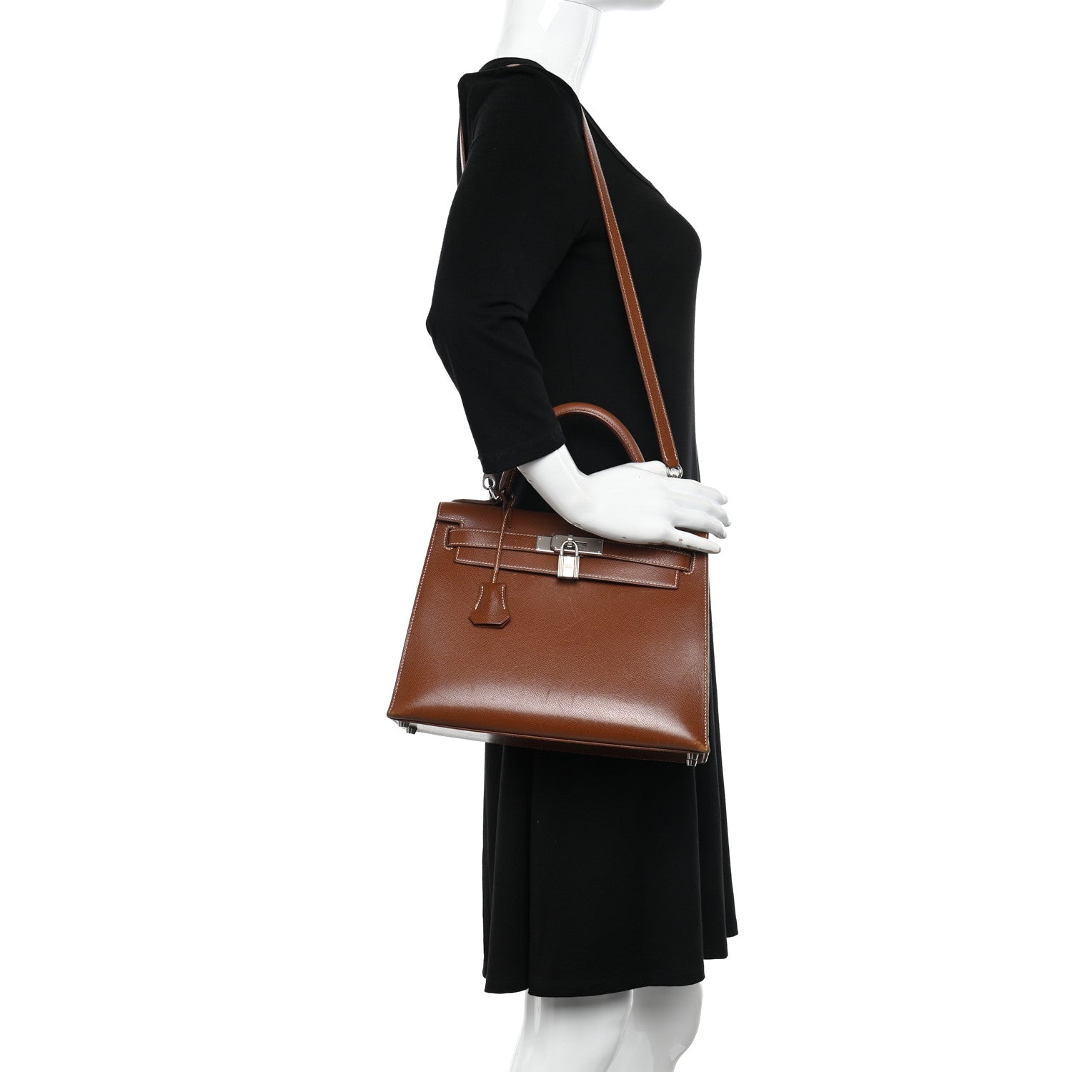 Hermes Courchevel Kelly Sellier 28 Gold 2 of 12
