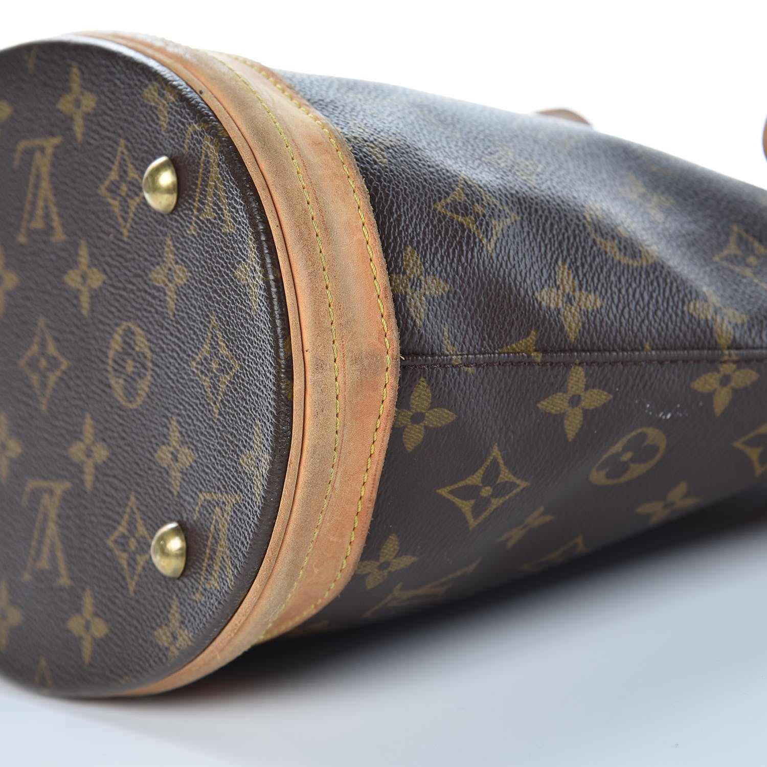 Louis Vuitton Monogram Petit Bucket 23 28 of 31