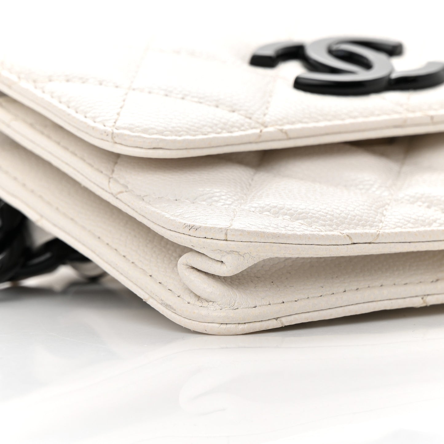 Caviar Quilted My Everything Belt Flap Card Holder White