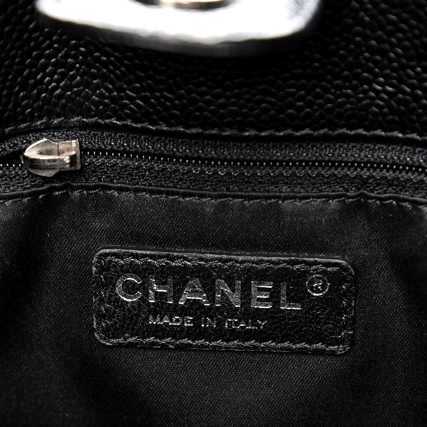 Caviar Quilted Petit Shopping Tote PST Black