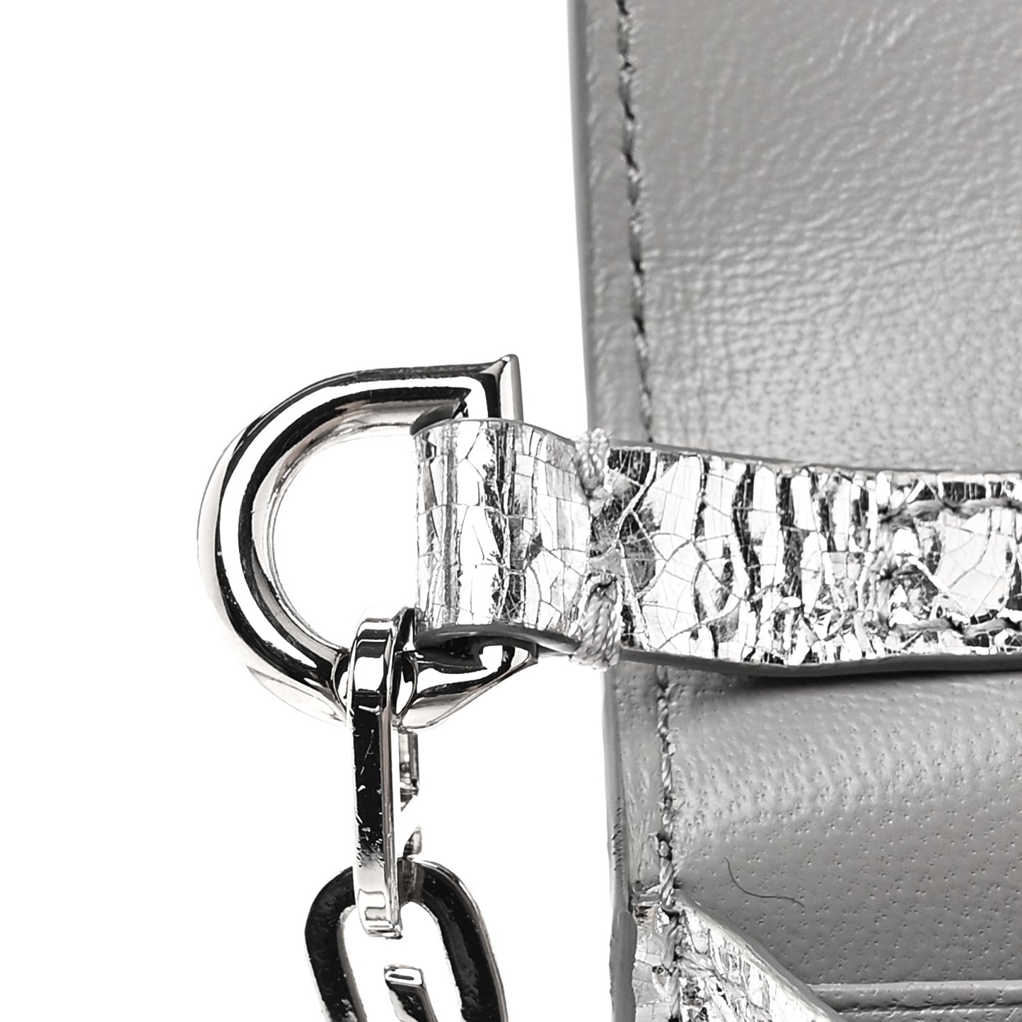 Metallic Lambskin 4G Wallet On Chain Silvery