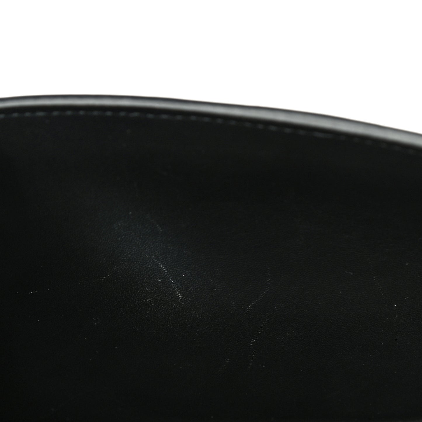 Calfskin 30 Montaigne Chain Pouch Black