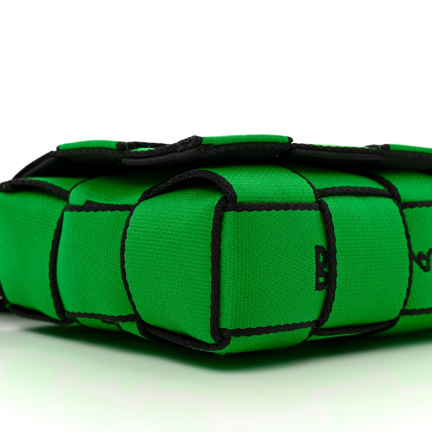 Webbing Maxi Intrecciato Cassette Crossbody Bag Parakeet