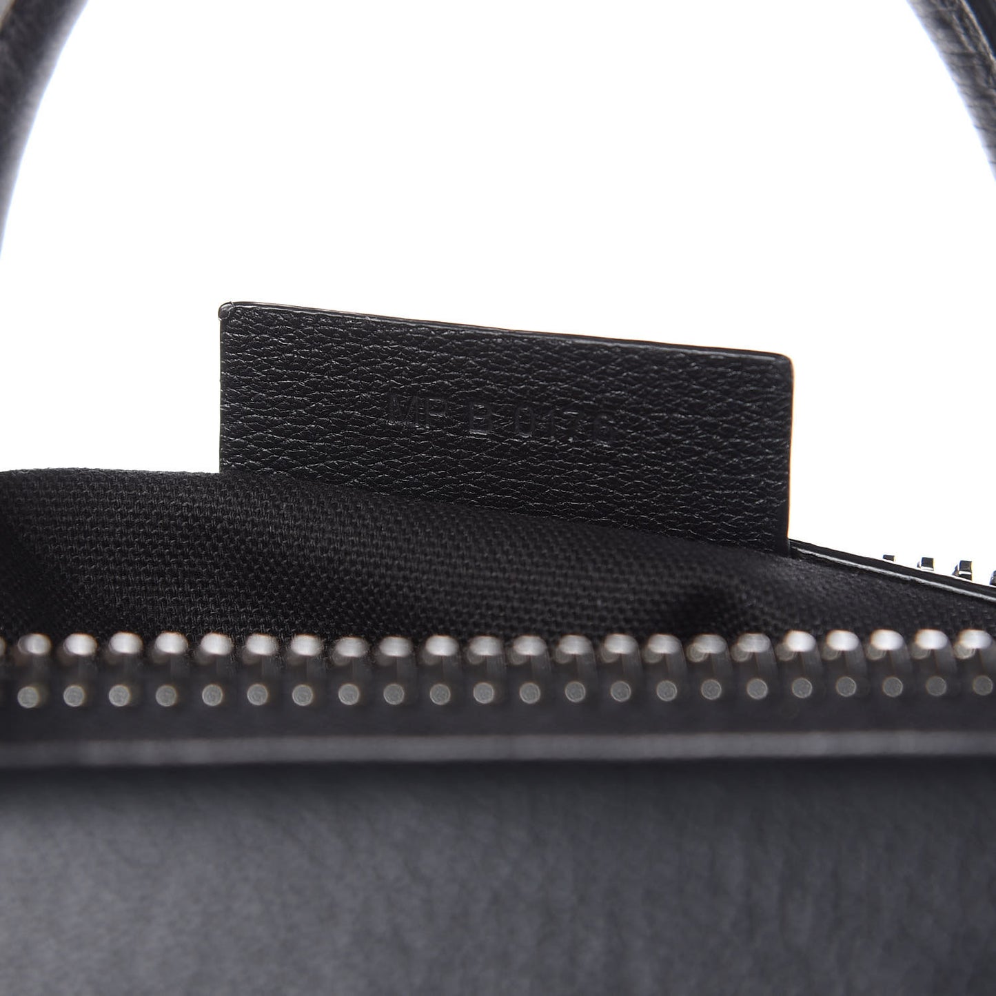 Sugar Goatskin Medium Antigona Black