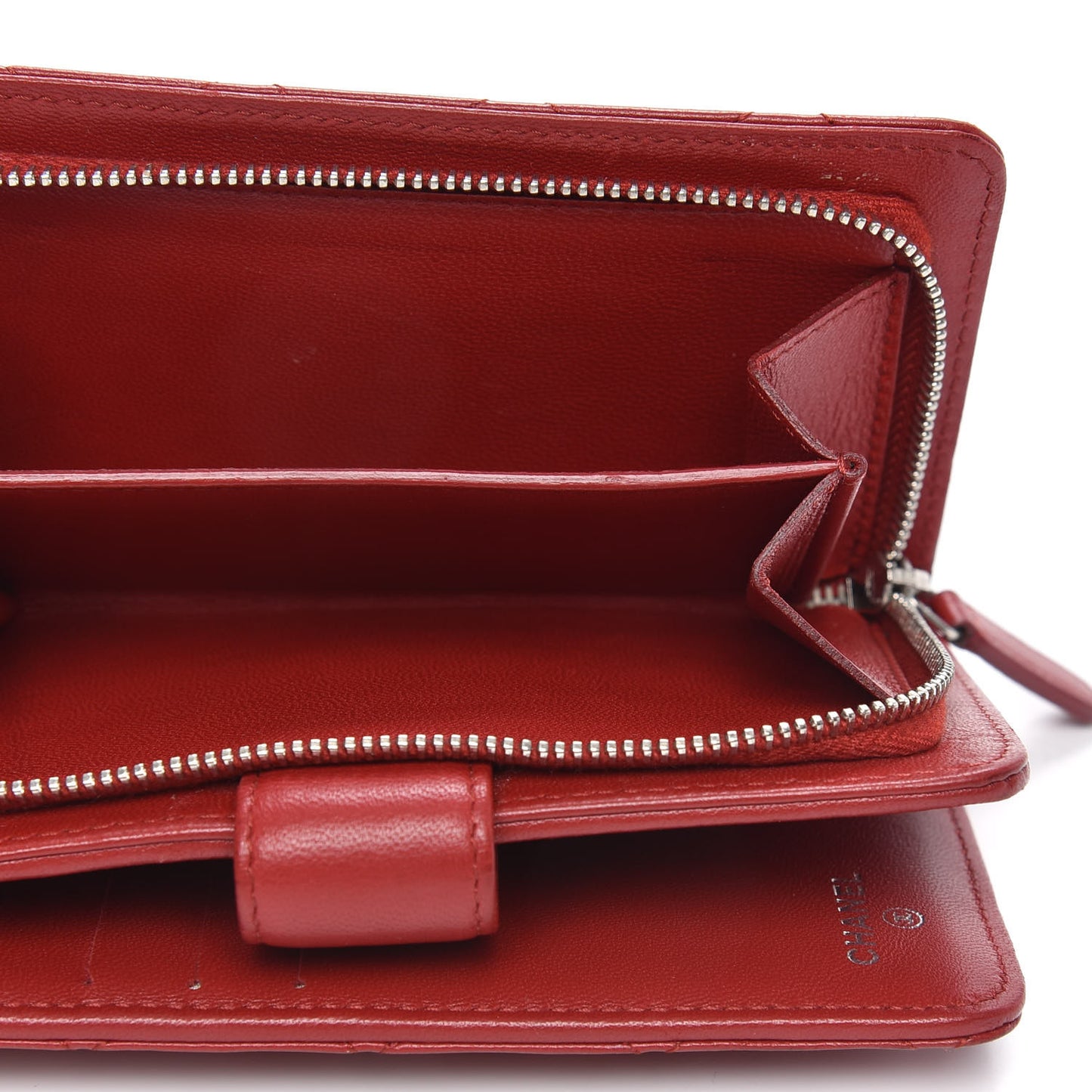 Lambskin Quilted Zipped Pocket Wallet Red