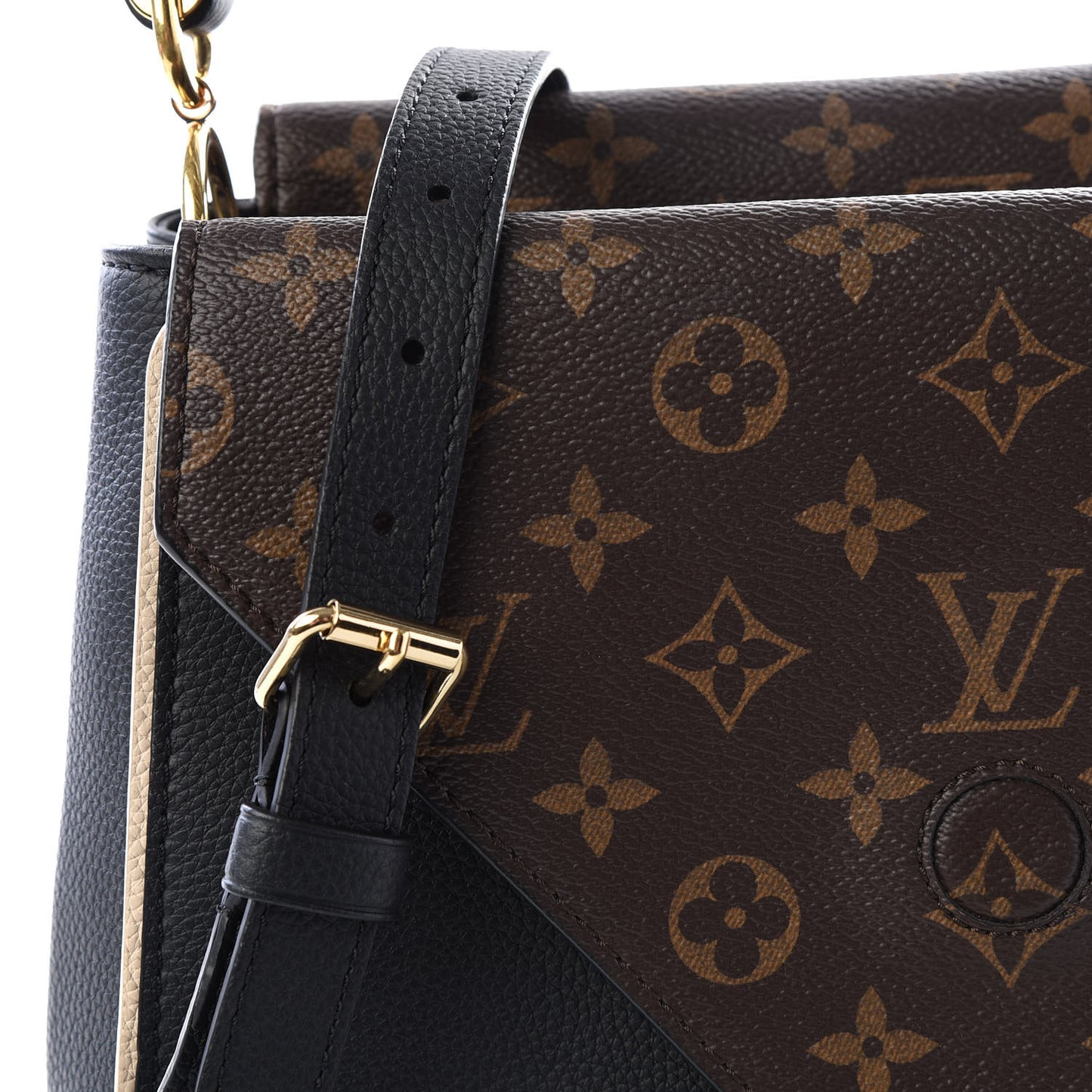Monogram Double V Black