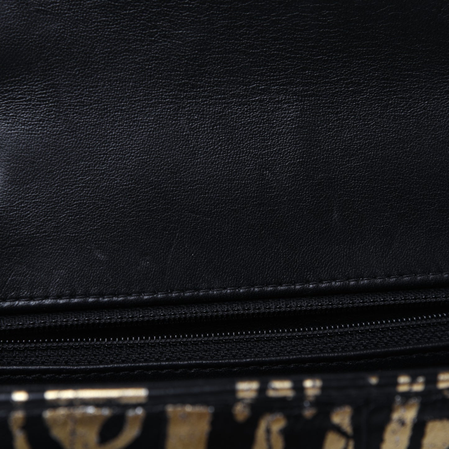 Calfskin Crocodile Embossed Graffiti 2.55 Mini Cocodile Reissue Flap Black Gold