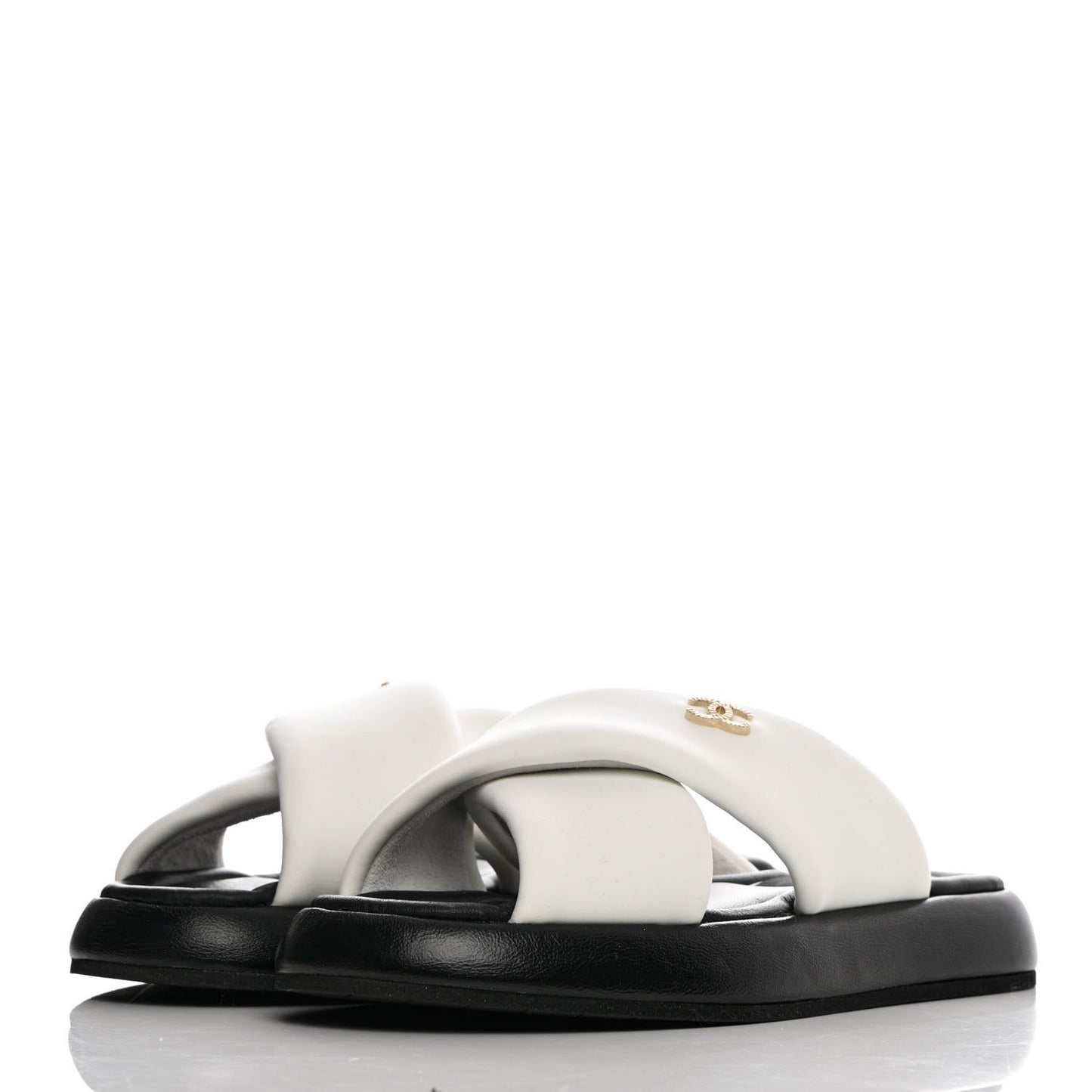 Lambskin Padded CC Sandals 37 White Black