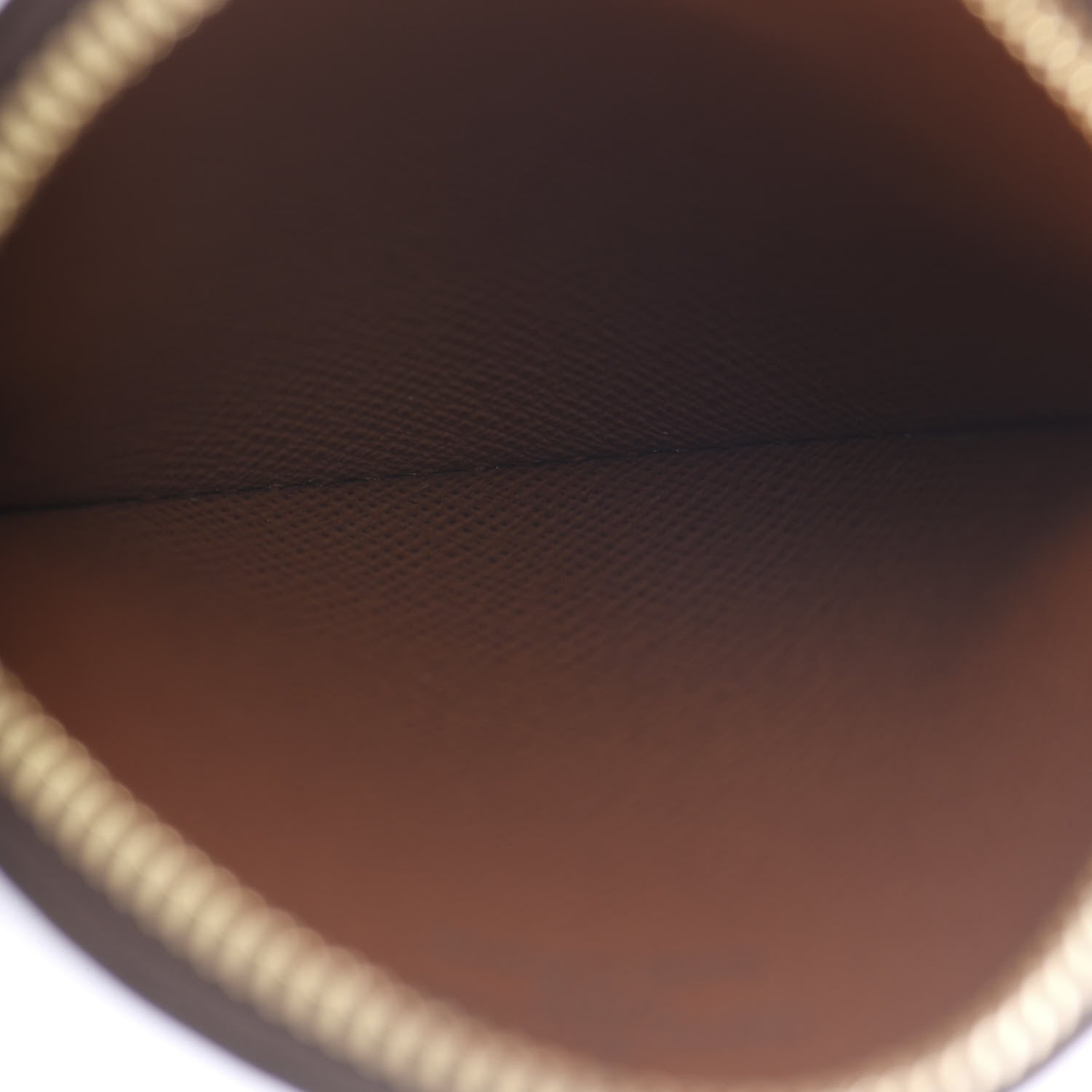 Louis Vuitton Monogram Round Coin Purse 4 of 7