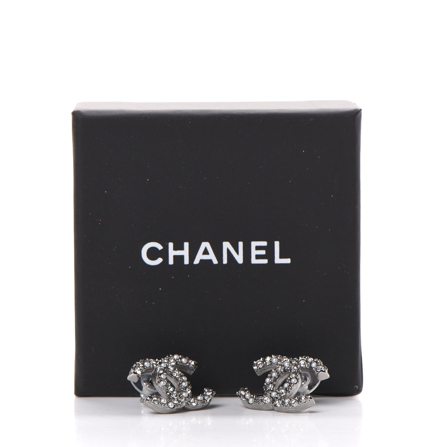 Ruthenium Crystal Pearl Caviar Earrings