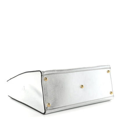 Fendi Vitello Catalan Mirror Plexiglass Logo Embossed Medium Fendi Sunshine Shopper Tote Argento 3 of 9