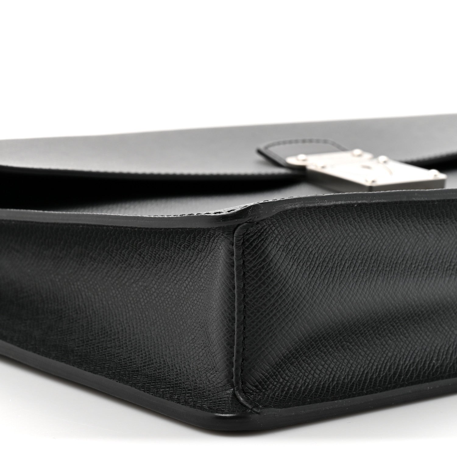 Louis Vuitton Taiga Neo Robusto 2 Compartment Briefcase Black 9 of 12