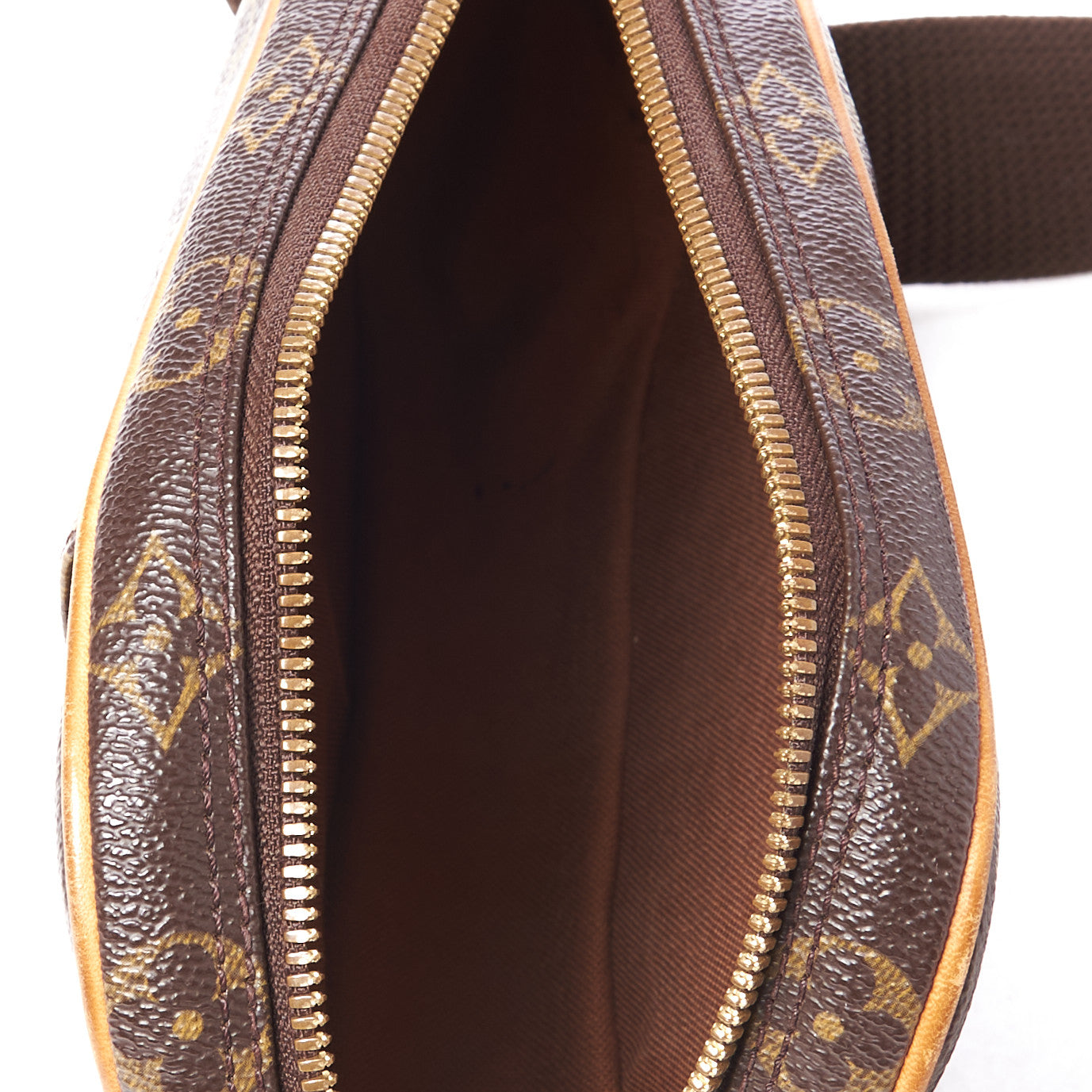 Louis Vuitton Monogram Pochette Gange 4 of 7