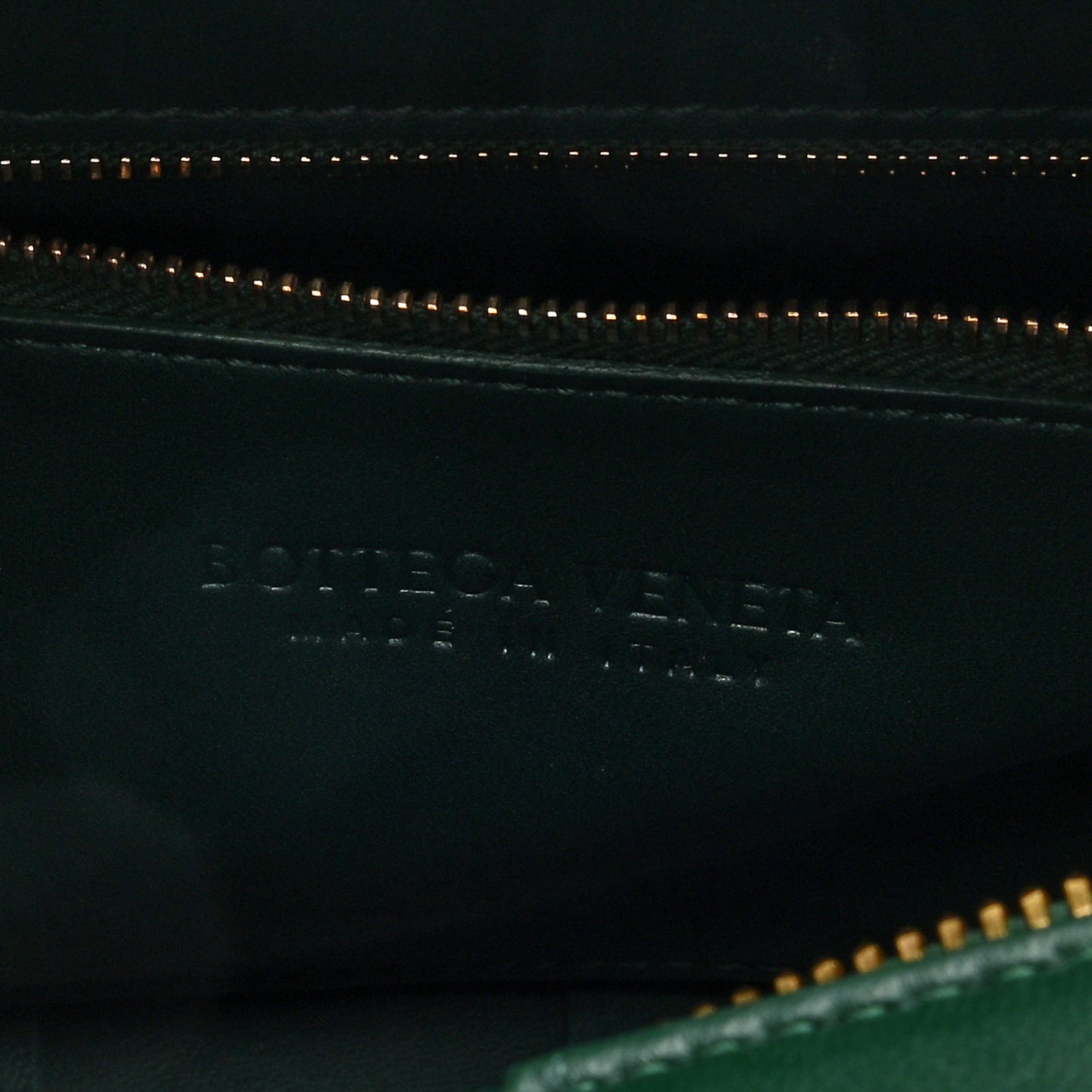 Lambskin Maxi Intrecciato Brick Cassette Bag Raintree Green