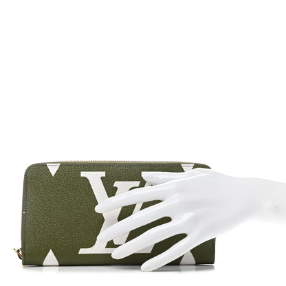 Louis Vuitton Monogram Giant Zippy Wallet Kaki White 2 of 7