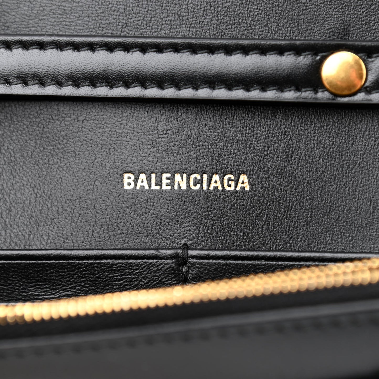 Shiny Box Calfskin Hourglass Chain Bag Black