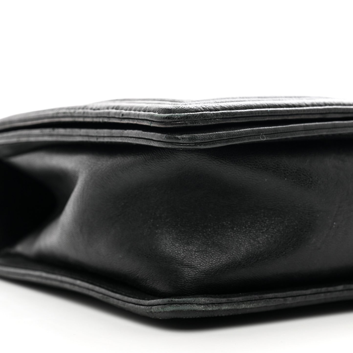 Crumpled Lambskin New Medium Studded Boy Flap Black