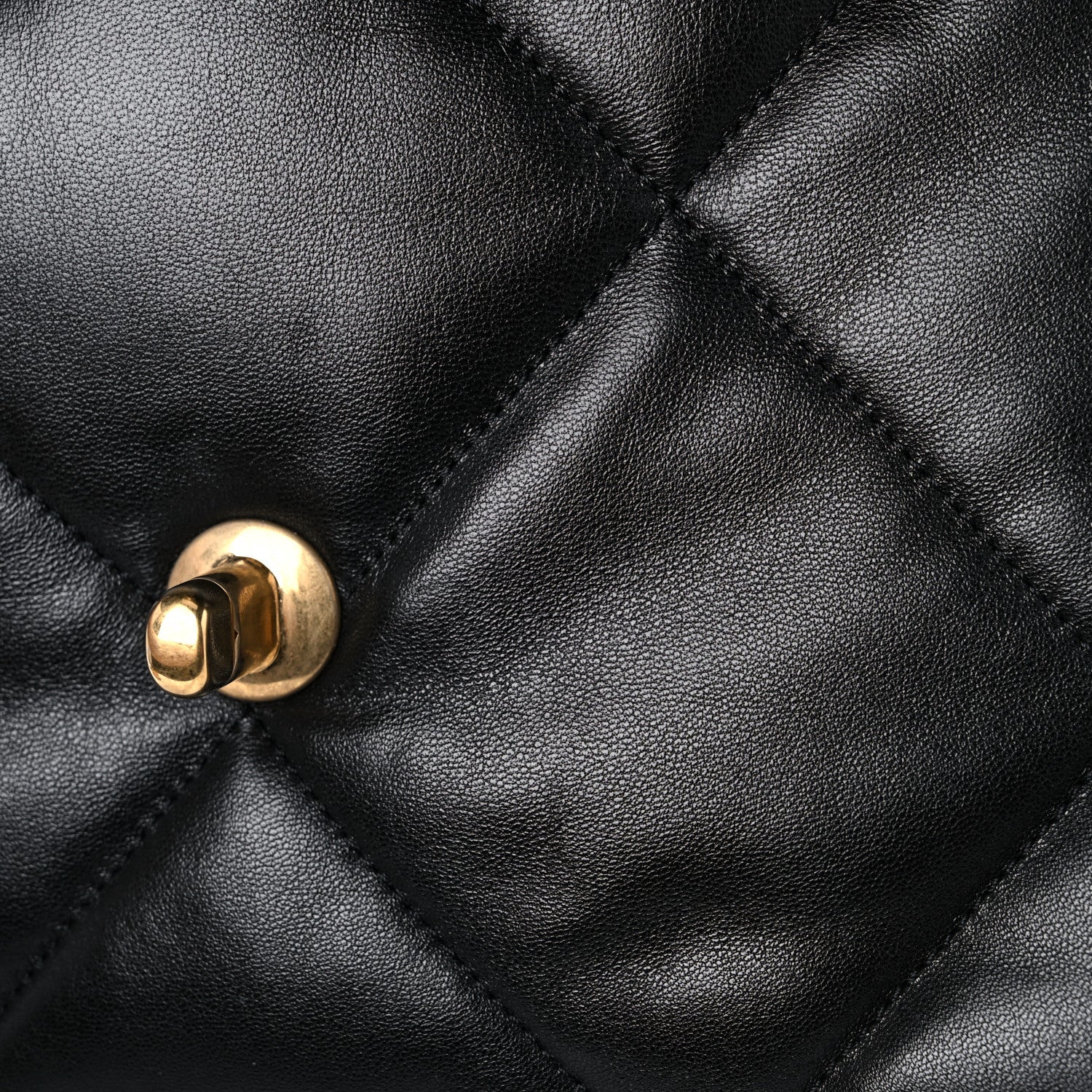 Chanel Lambskin Quilted Medium Chanel 19 Flap Black 10 of 12