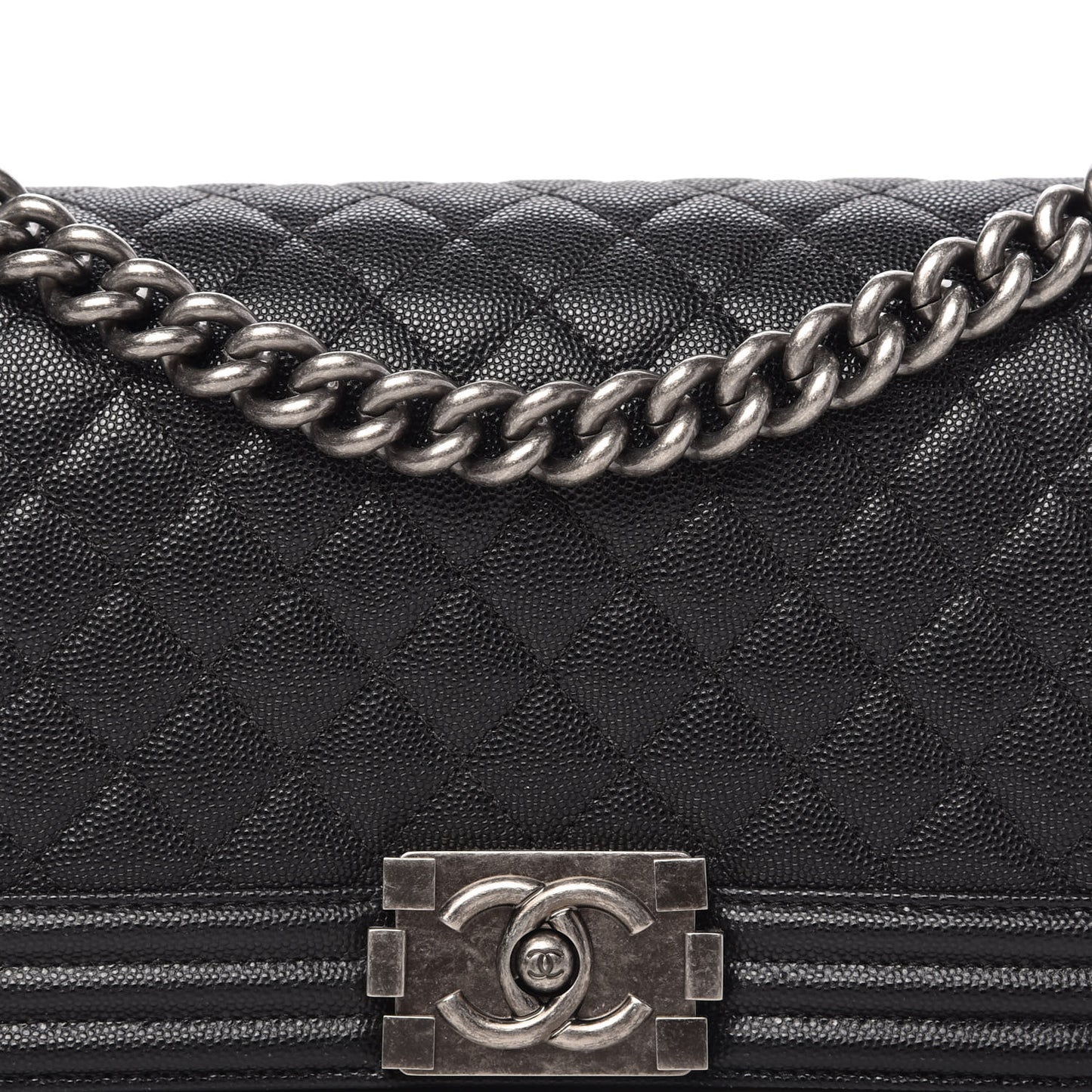 Caviar Quilted Medium Boy Flap Black