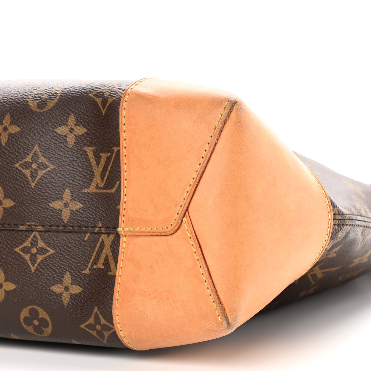 Louis Vuitton Monogram Berri MM 10 of 18