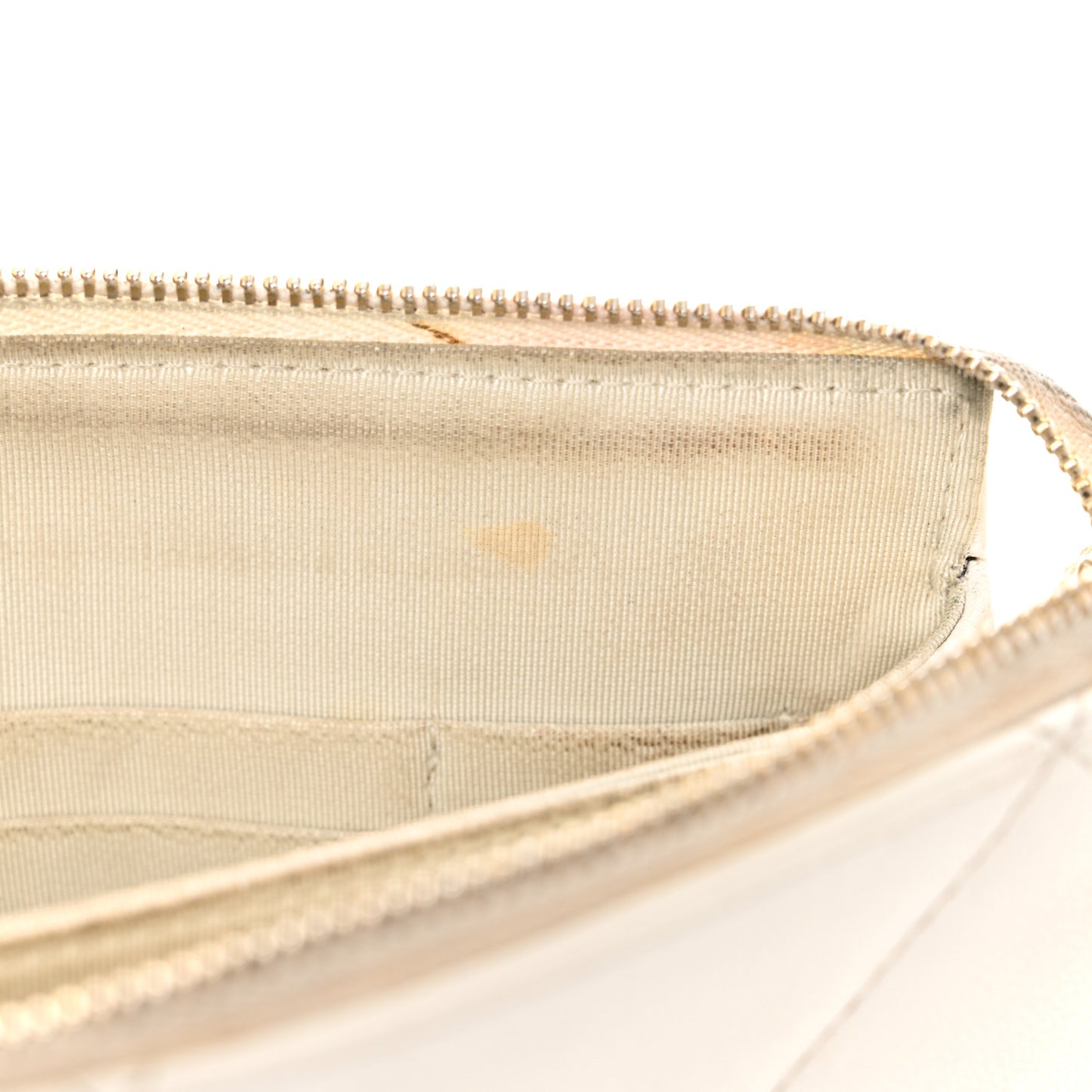 Shiny Goatskin Quilted Chanel 19 Small Pouch With Handle White