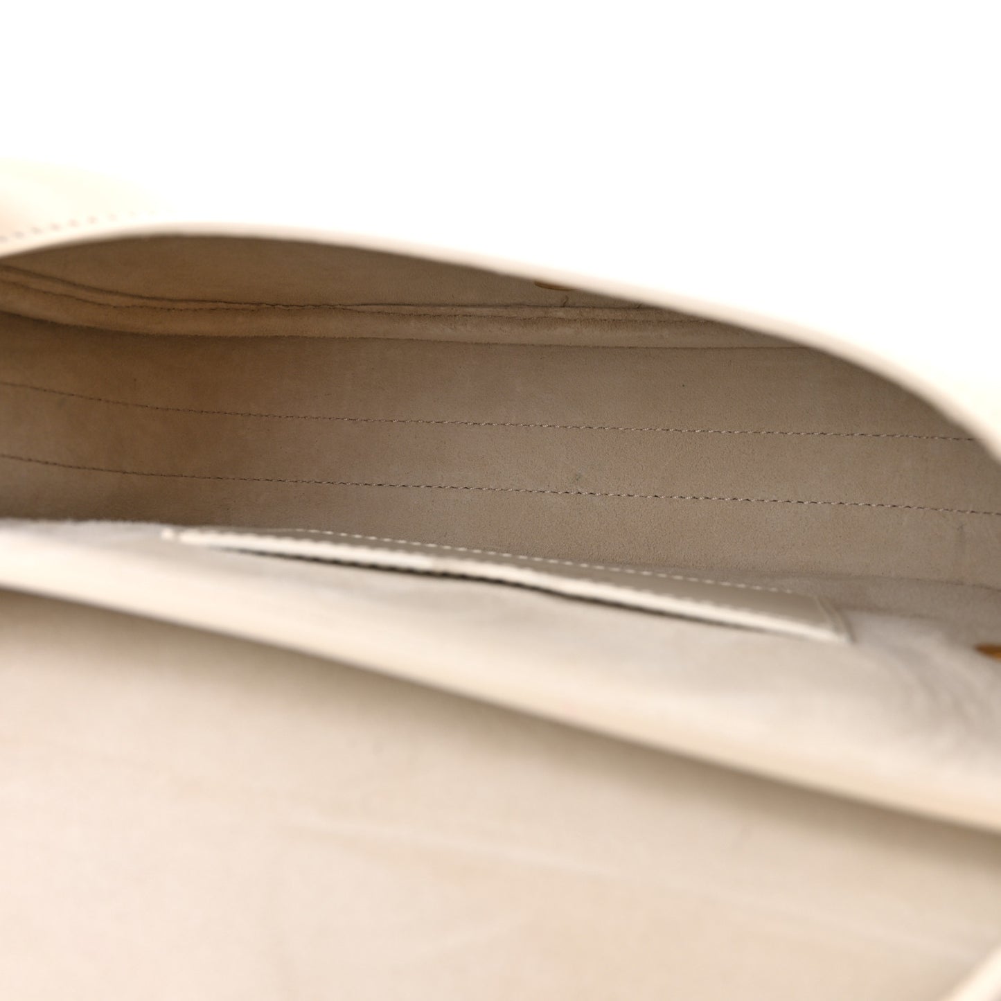 Box Calfskin Medium Bobby Flap Latte