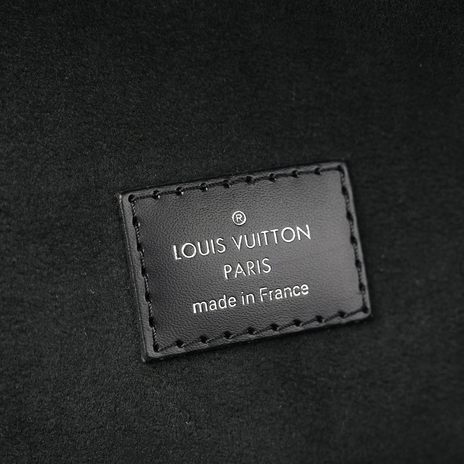 Louis Vuitton Epi Cluny MM Black 5 of 9