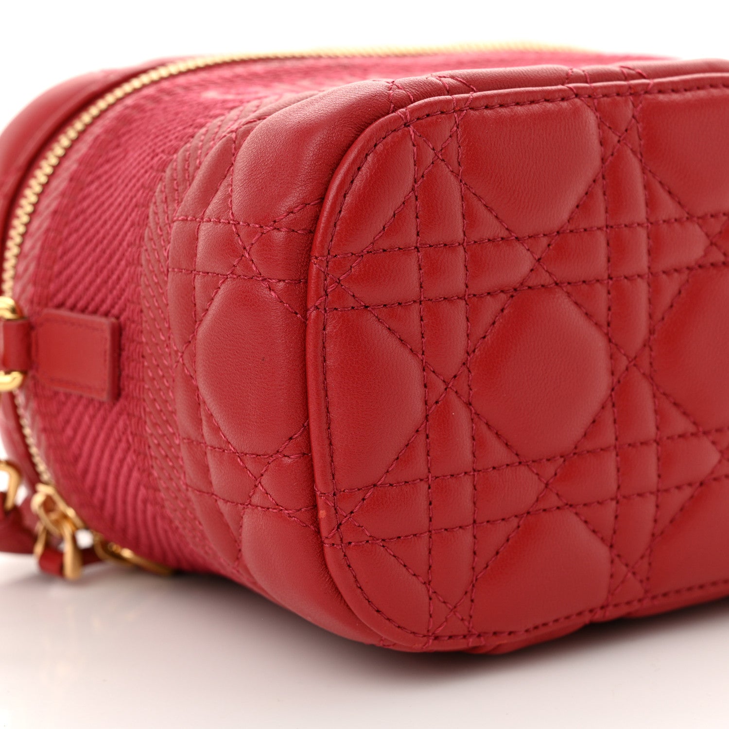 Christian Dior Lambskin Cannage Small Diortravel Vanity Case Red 9 of 11
