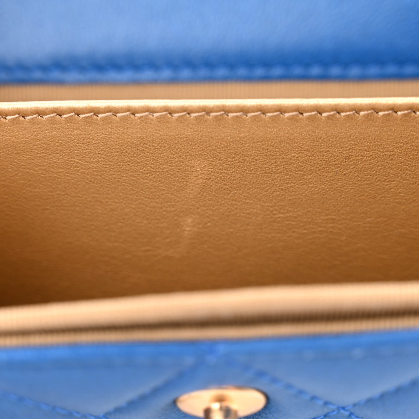 Lambskin Quilted Pearl Crush Clutch With Chain Blue