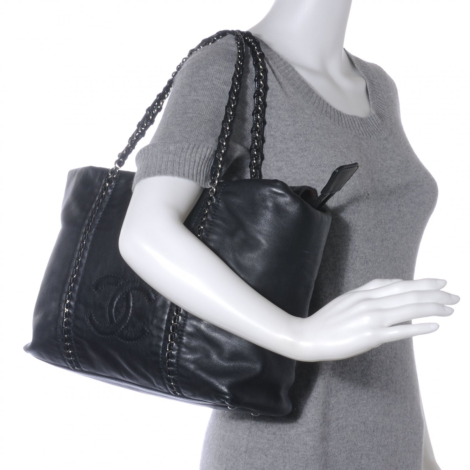 Chanel Calfskin Leather Luxe Ligne Tote Black 2 of 6