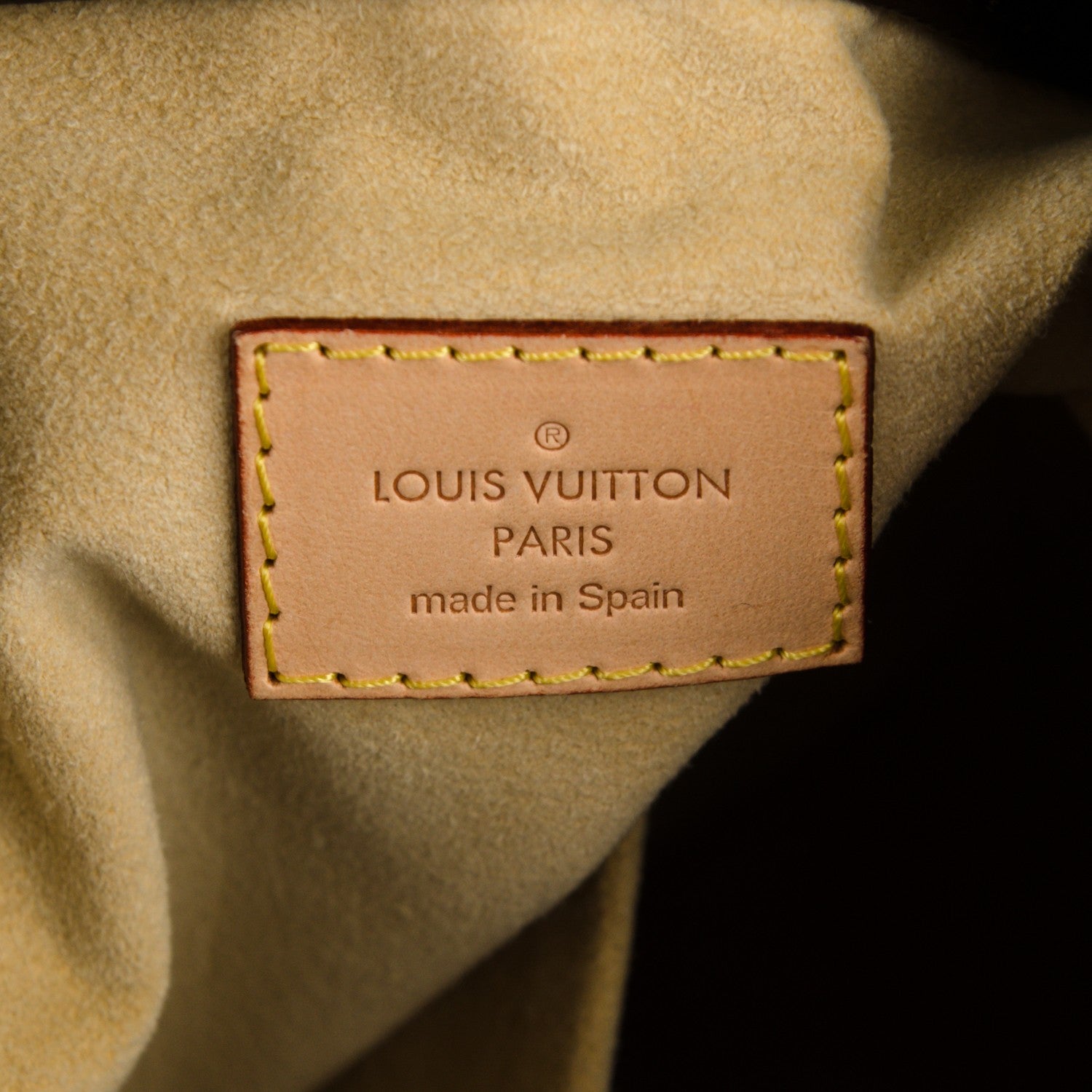 Louis Vuitton Monogram Artsy MM 6 of 7