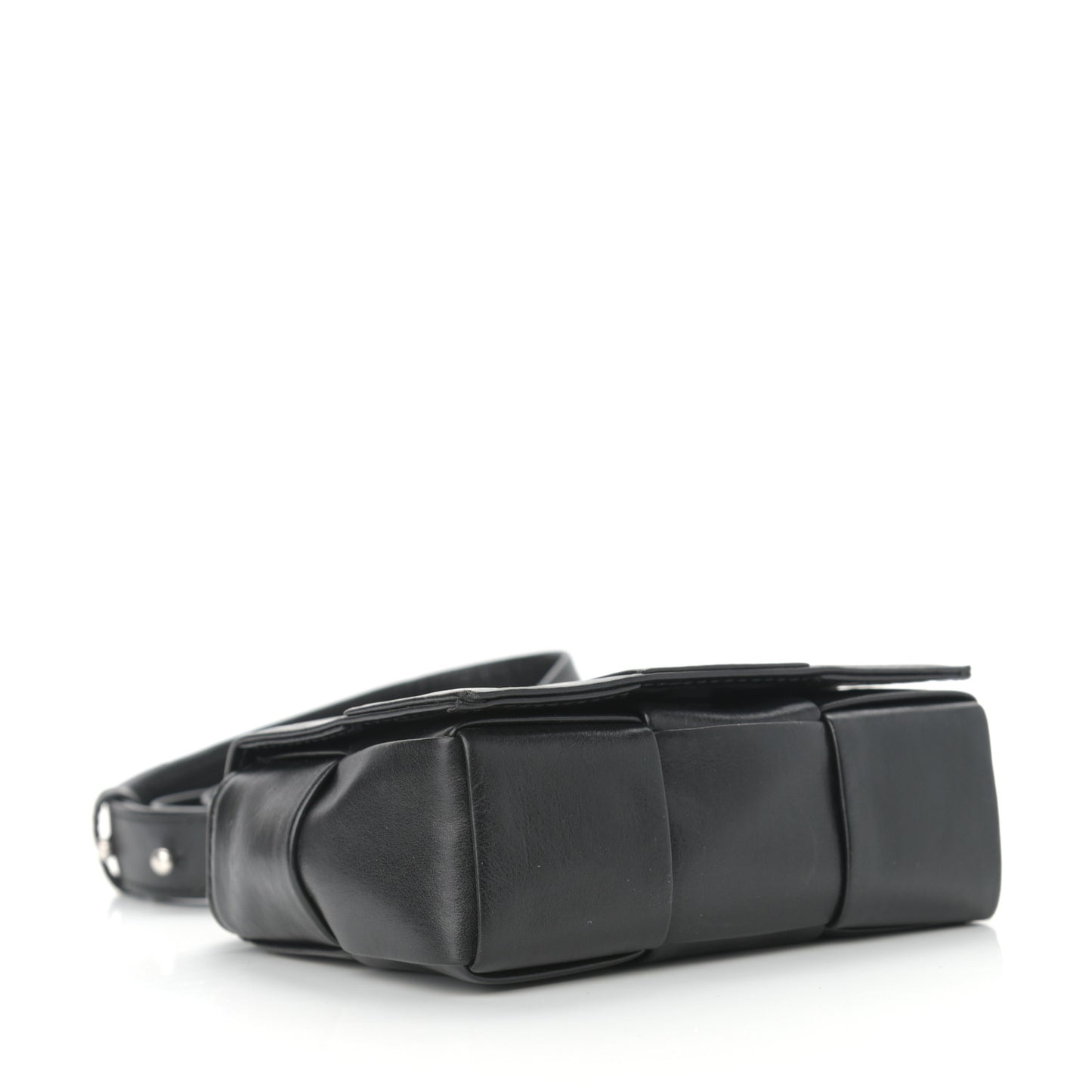 Paper Calfskin Intrecciato Cassette Black
