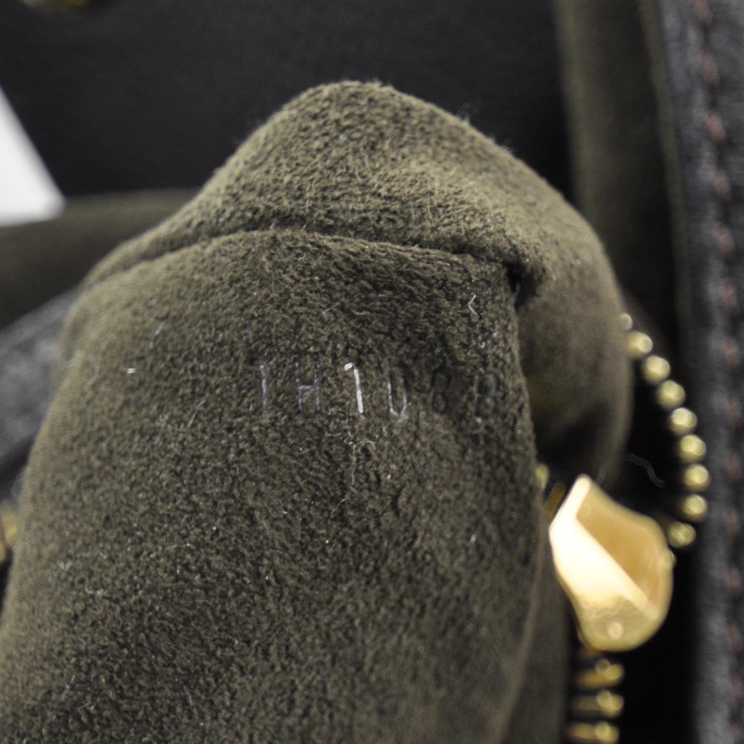 Louis Vuitton Mahina XL Black 8 of 9