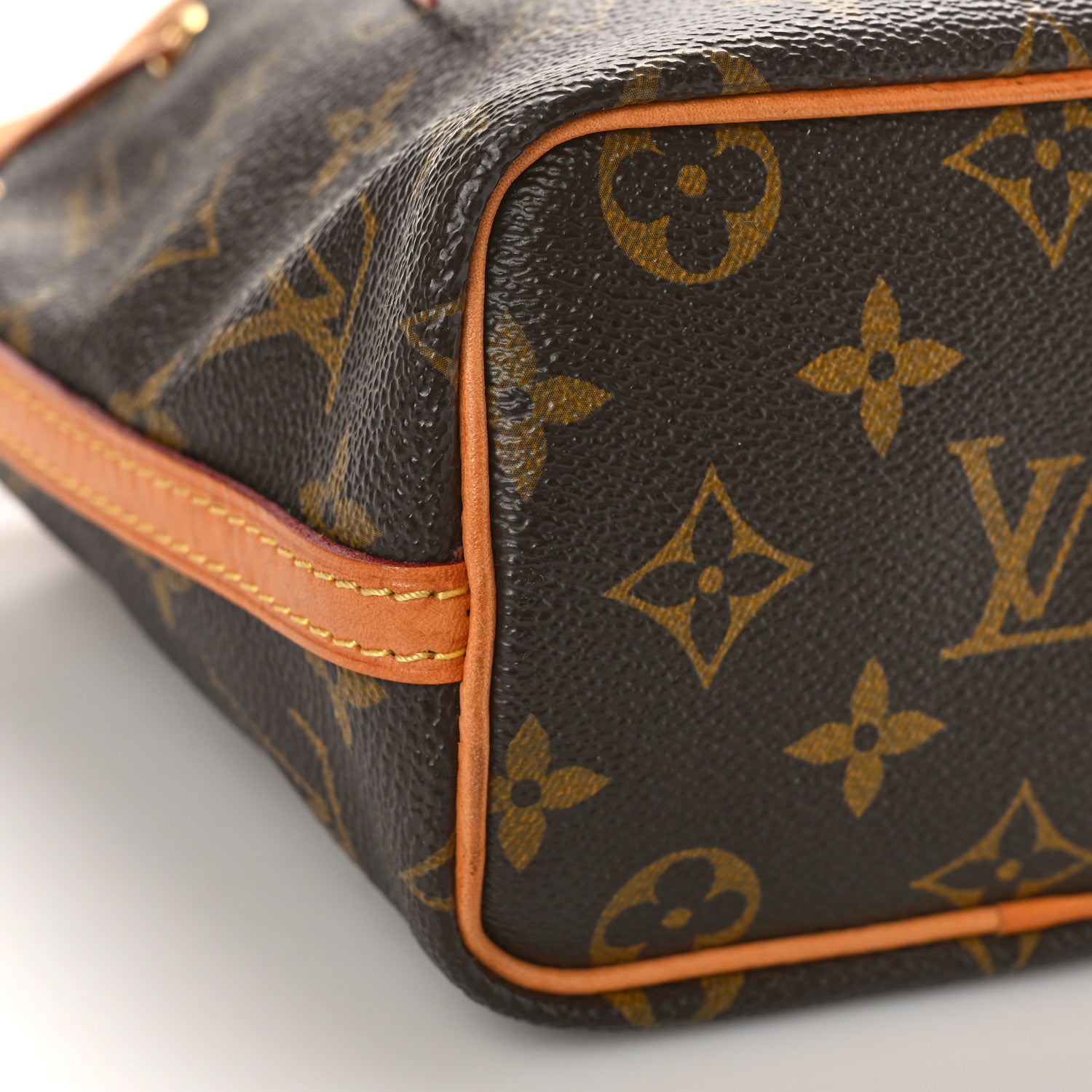 Louis Vuitton Monogram Nano Noe 7 of 8