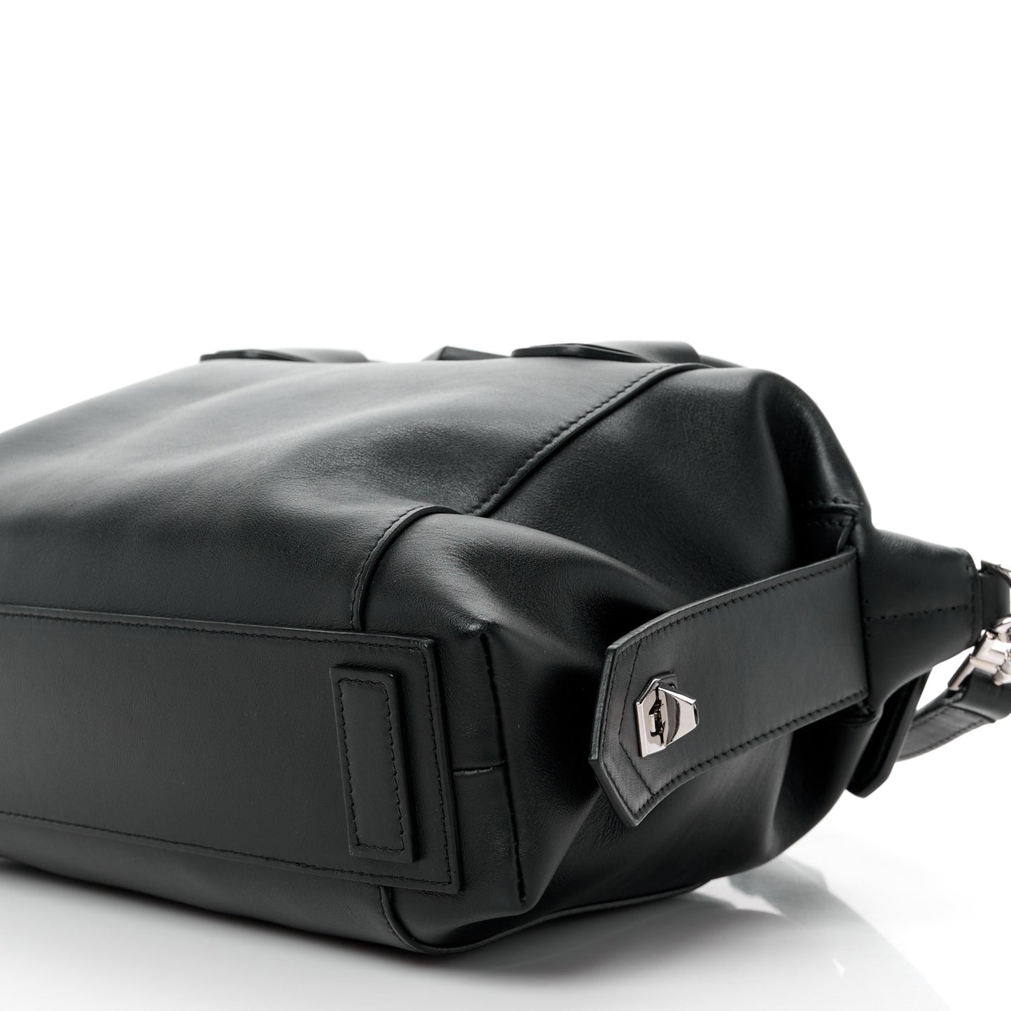 Smooth Calfskin Small Soft Antigona Black