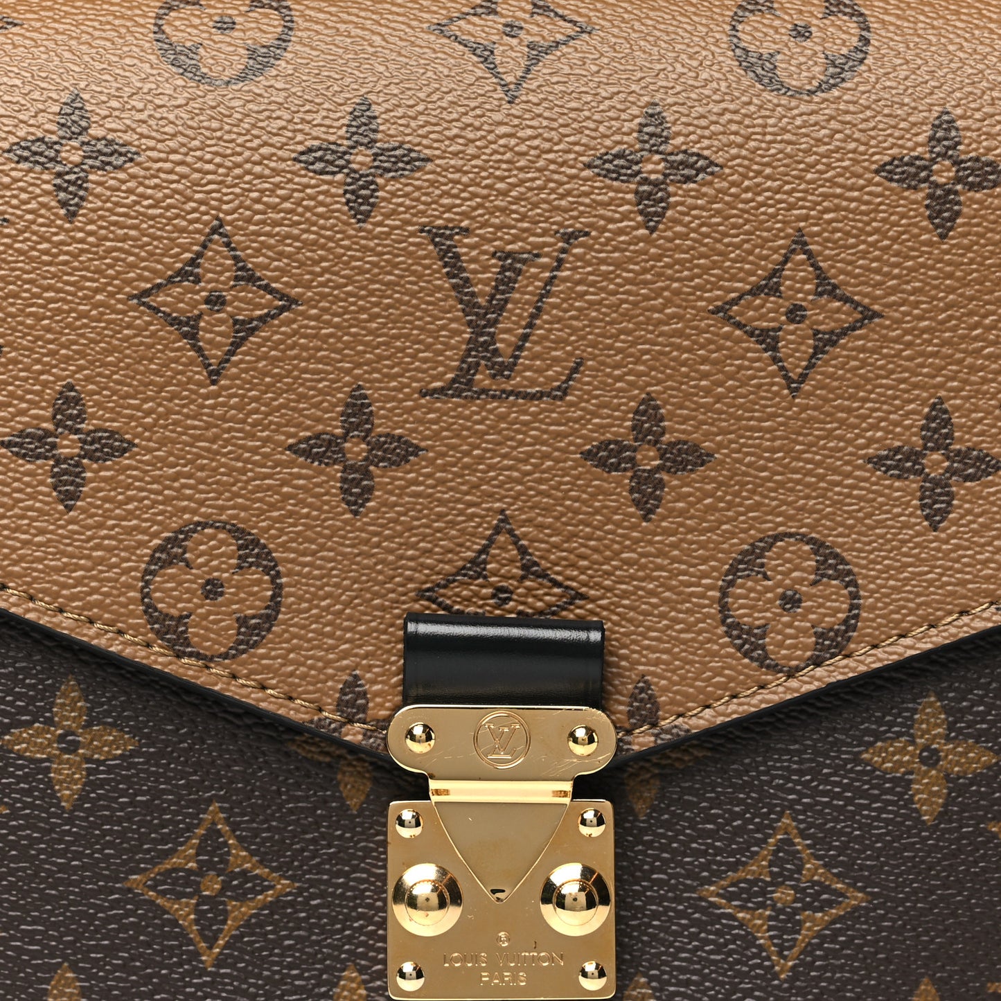 Reverse Monogram Pochette Metis