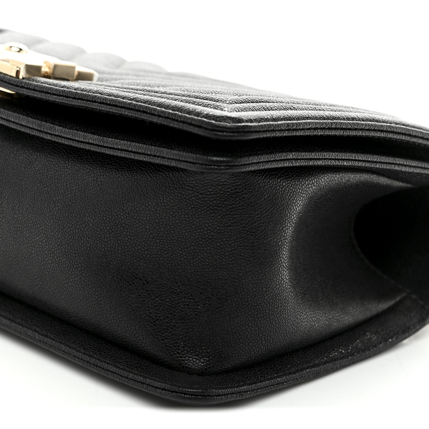 Caviar Chevron Quilted Medium Boy Flap Black
