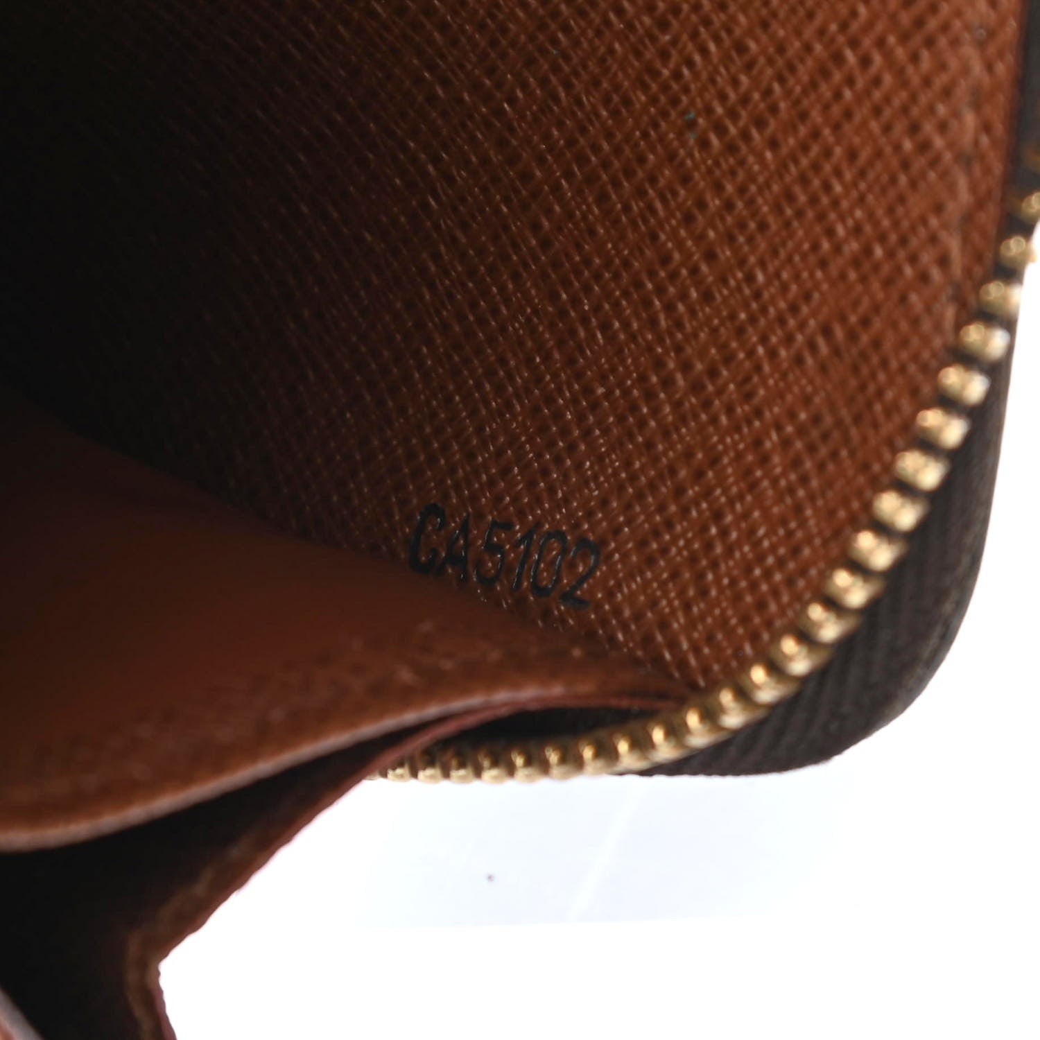 Louis Vuitton Monogram Zippy Wallet 7 of 7