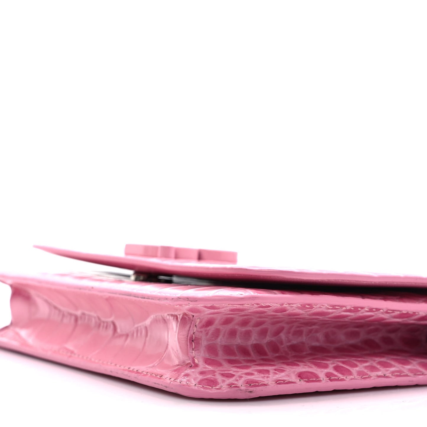 Patent Crocodile Embossed B Wallet On Chain Pink