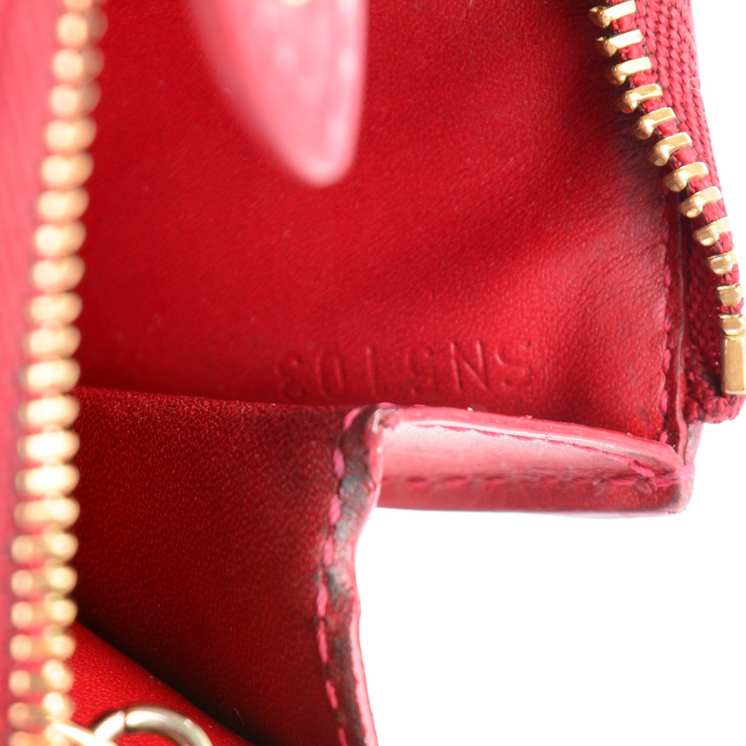 Louis Vuitton Vernis Key Pouch Pomme D'Amour 7 of 7