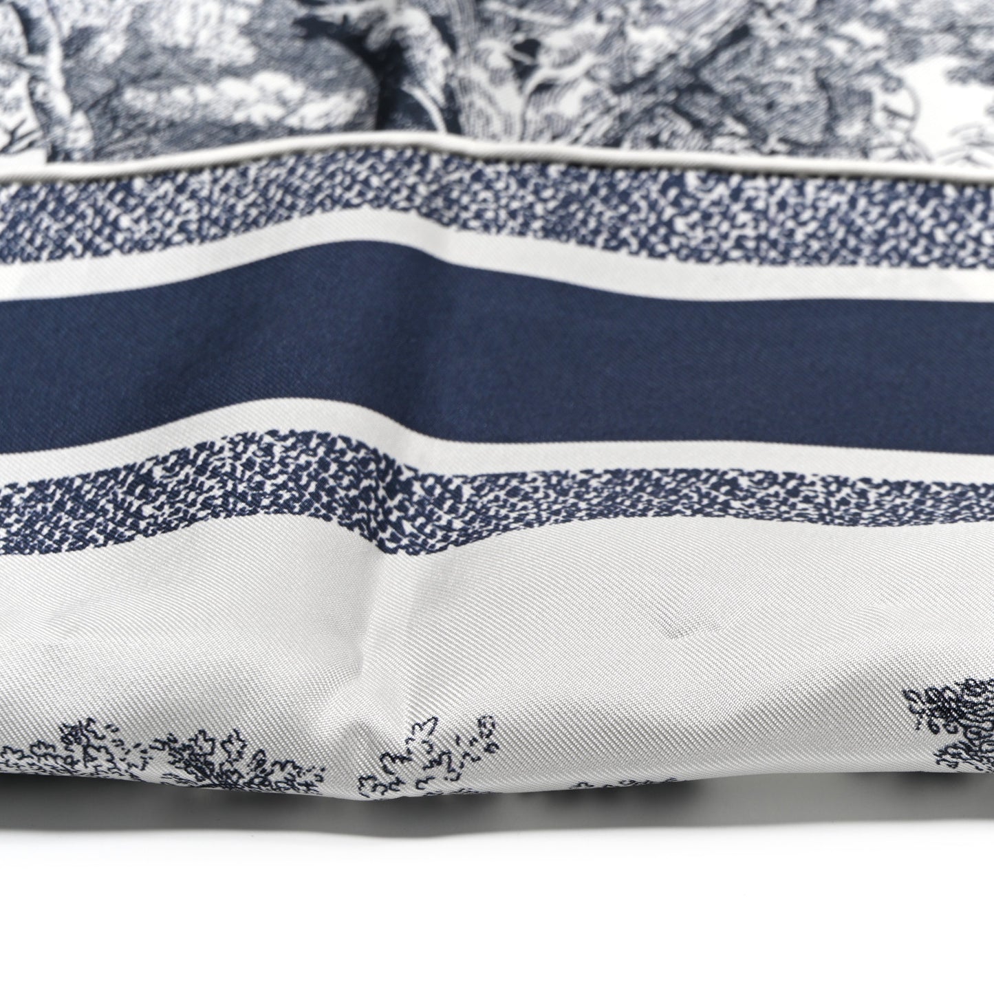 Silk Toile De Jouy Sauvage Square Scarf 90 Ivory Navy Blue