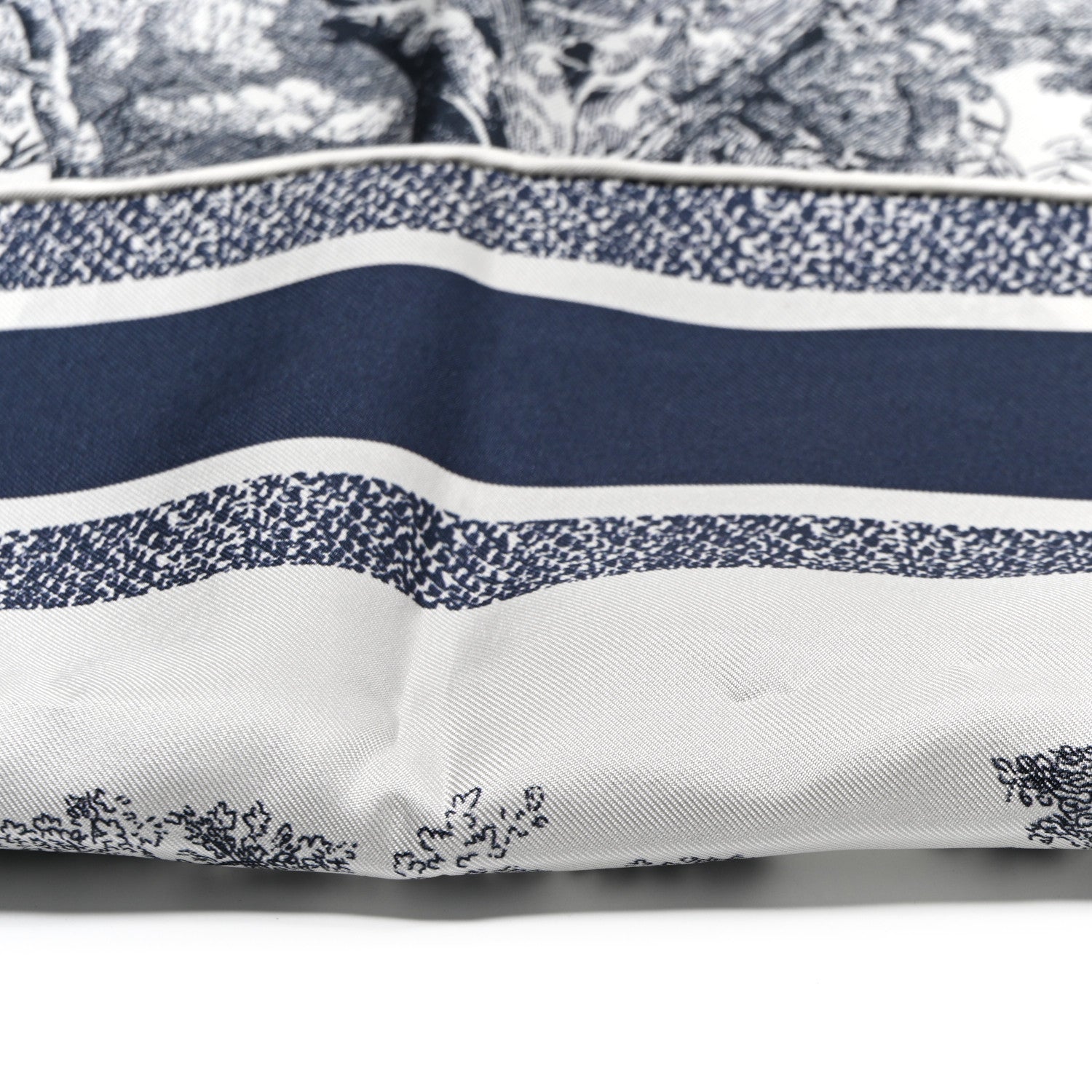 Christian Dior Silk Toile De Jouy Sauvage Square Scarf 90 Ivory Navy Blue 4 of 4