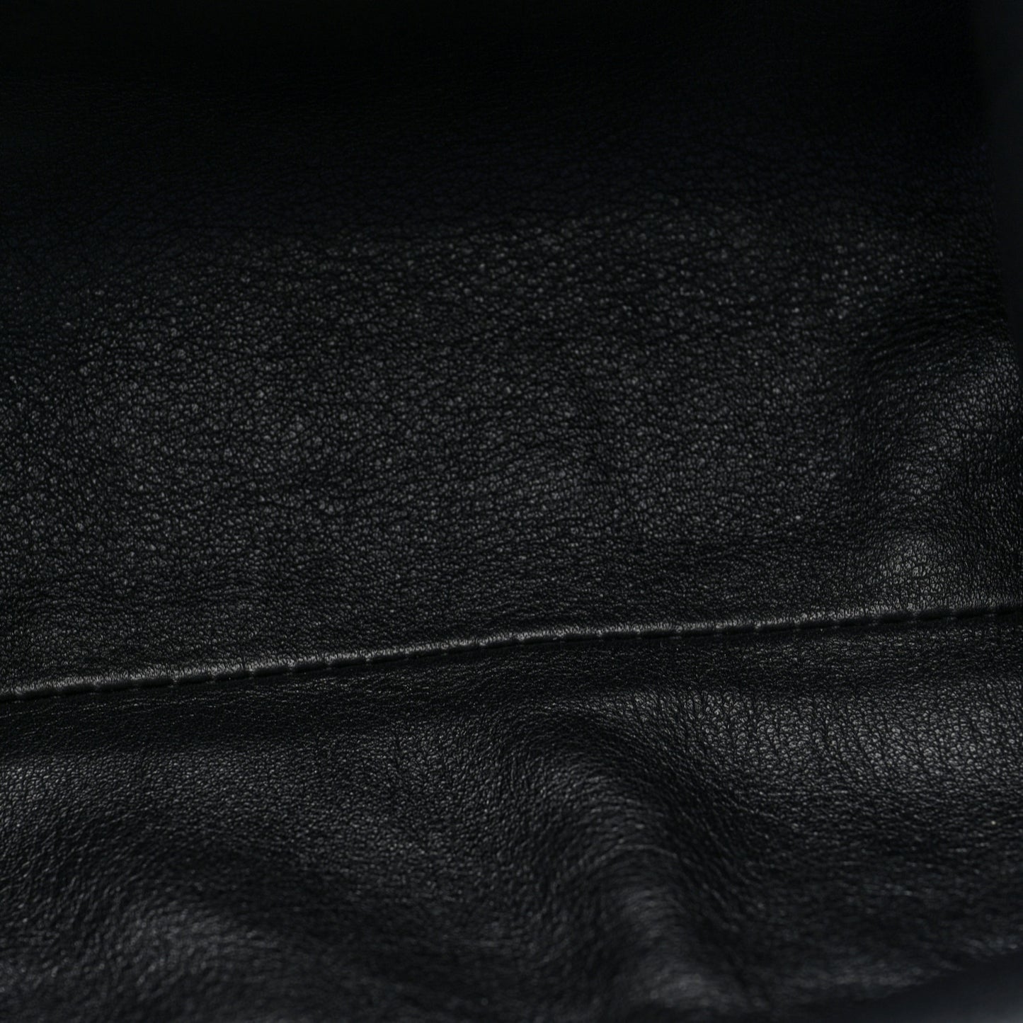 Butter Calfskin The Mini Pouch Black
