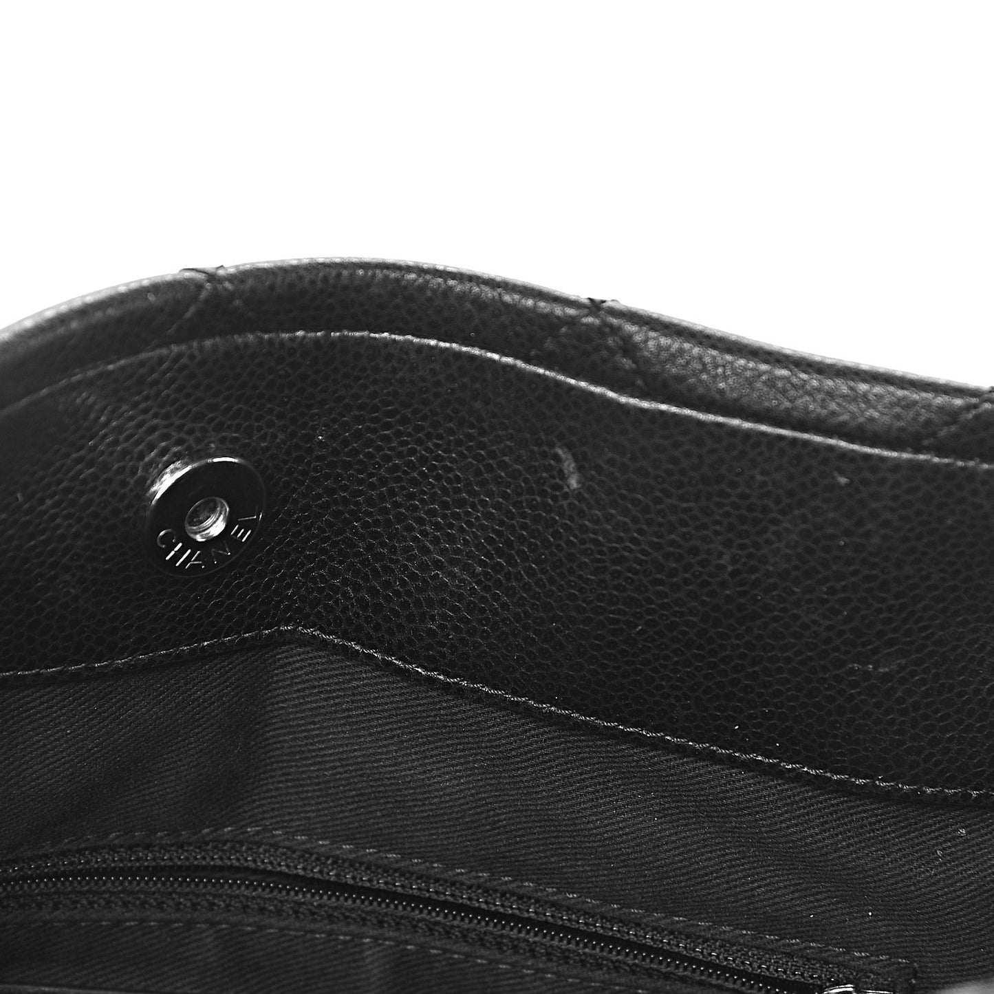 Caviar Quilted CC Timeless Soft Tote Black