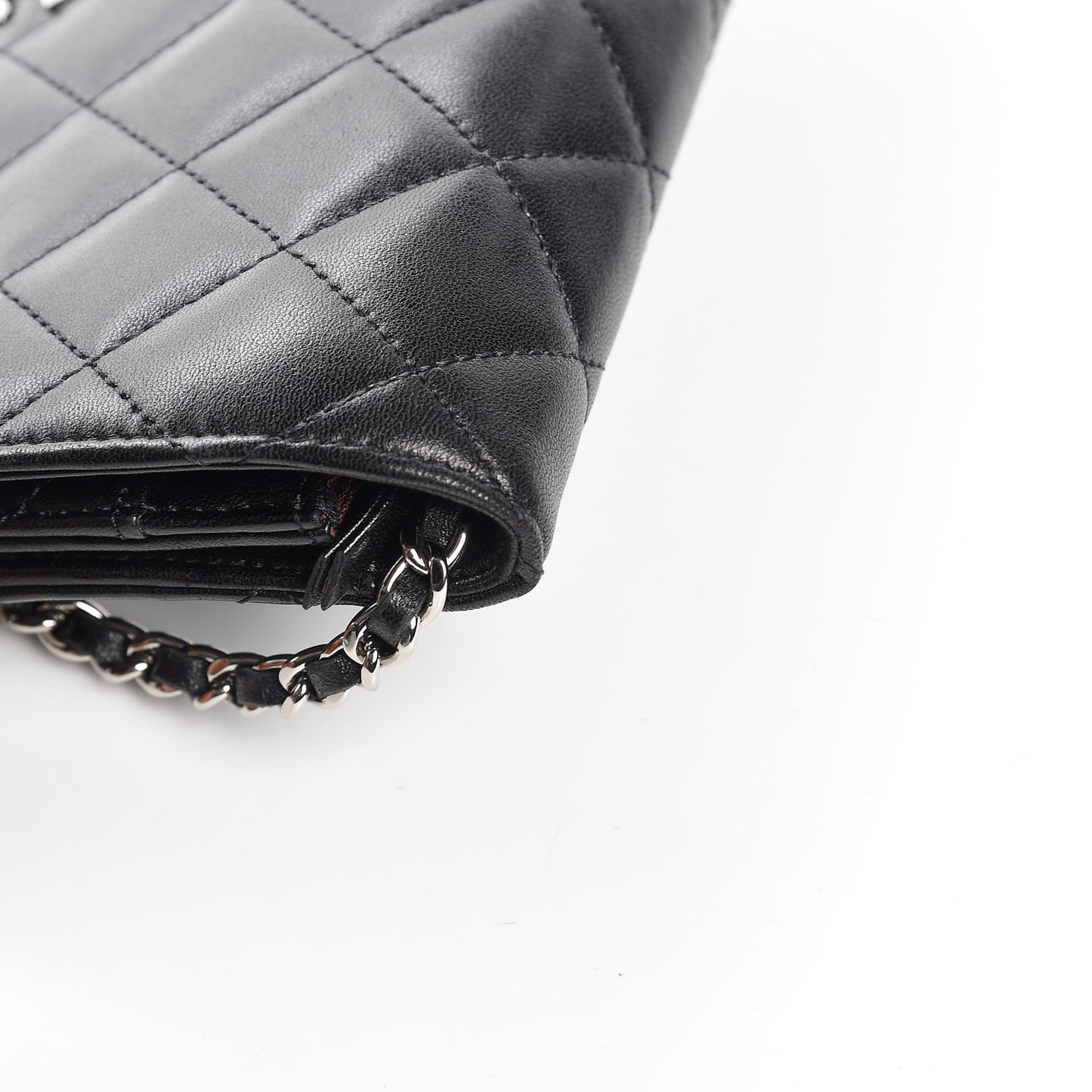 Lambskin Quilted Wallet On Chain WOC Black