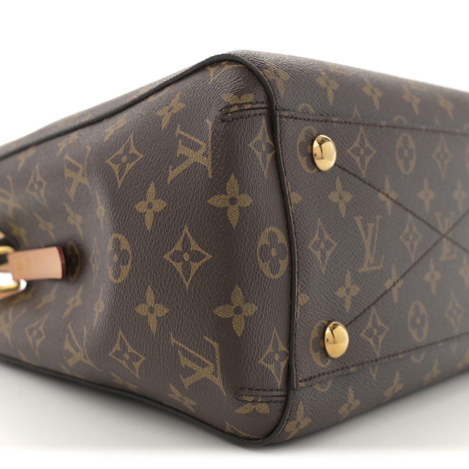 Louis Vuitton Monogram Montaigne MM 9 of 12